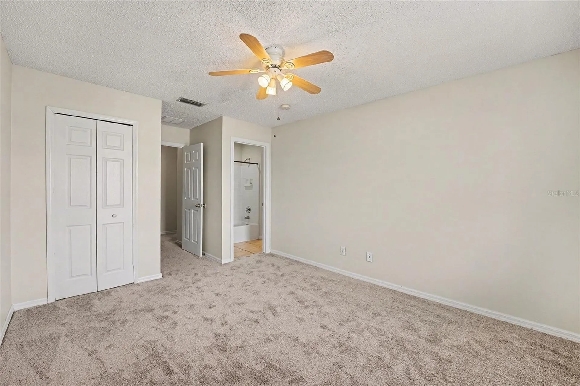 8520 La Isla Drive Kissimmee FL 34747