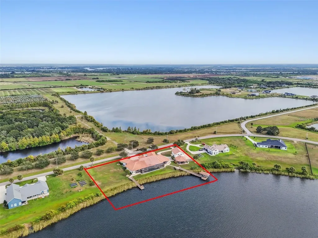 3215 Gulf City Road Ruskin FL 33570