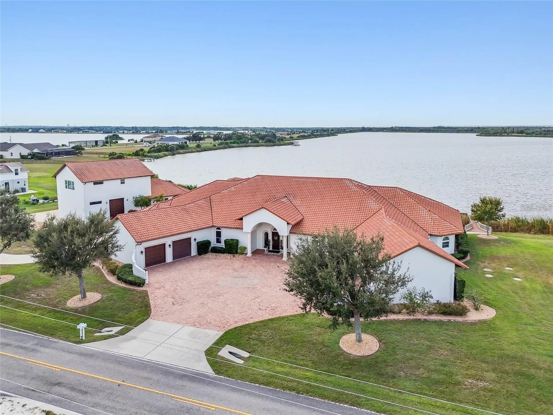 3215 Gulf City Road Ruskin FL 33570