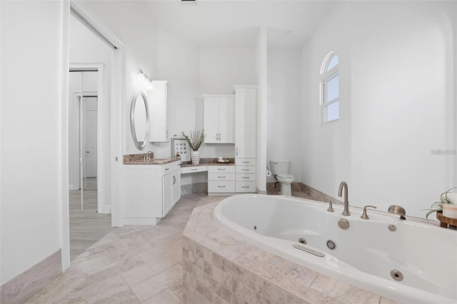 3215 Gulf City Road Ruskin FL 33570