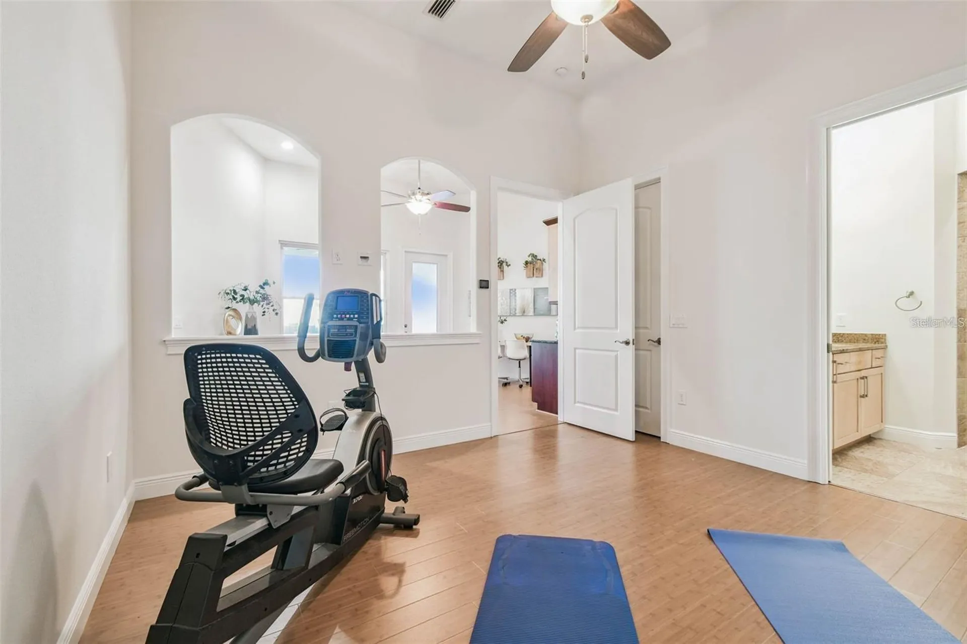 3215 Gulf City Road Ruskin FL 33570