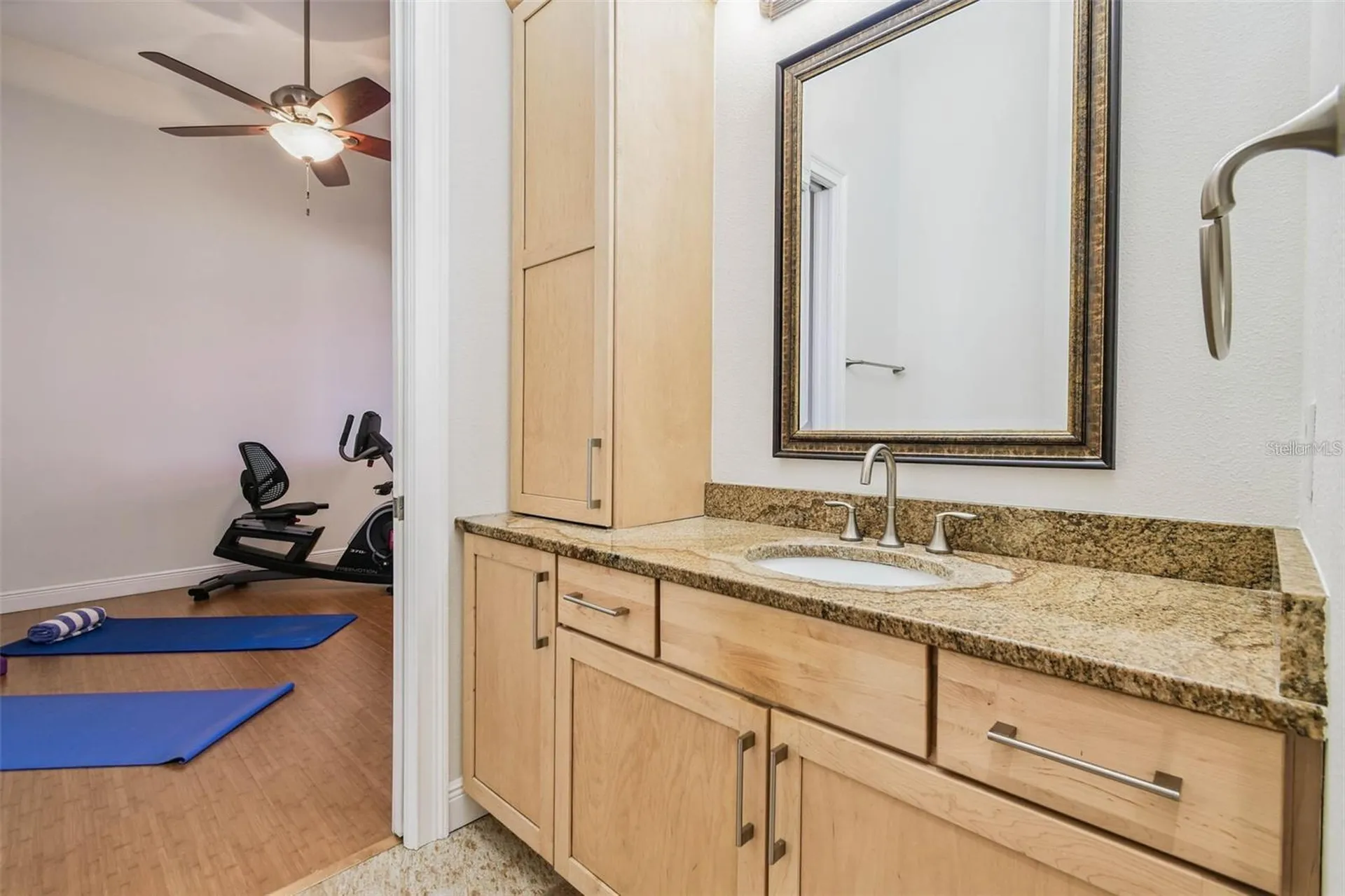 3215 Gulf City Road Ruskin FL 33570