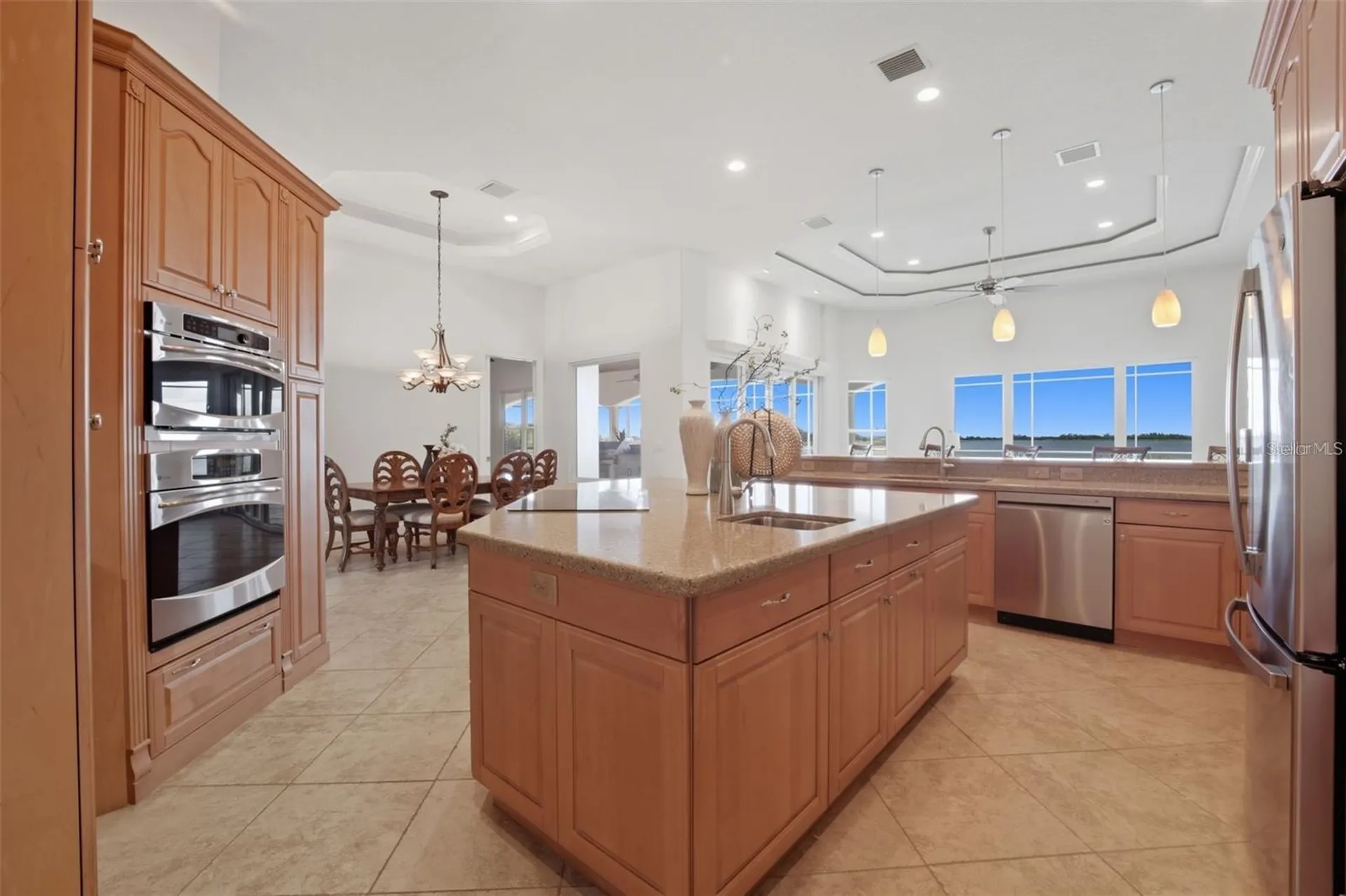 3215 Gulf City Road Ruskin FL 33570