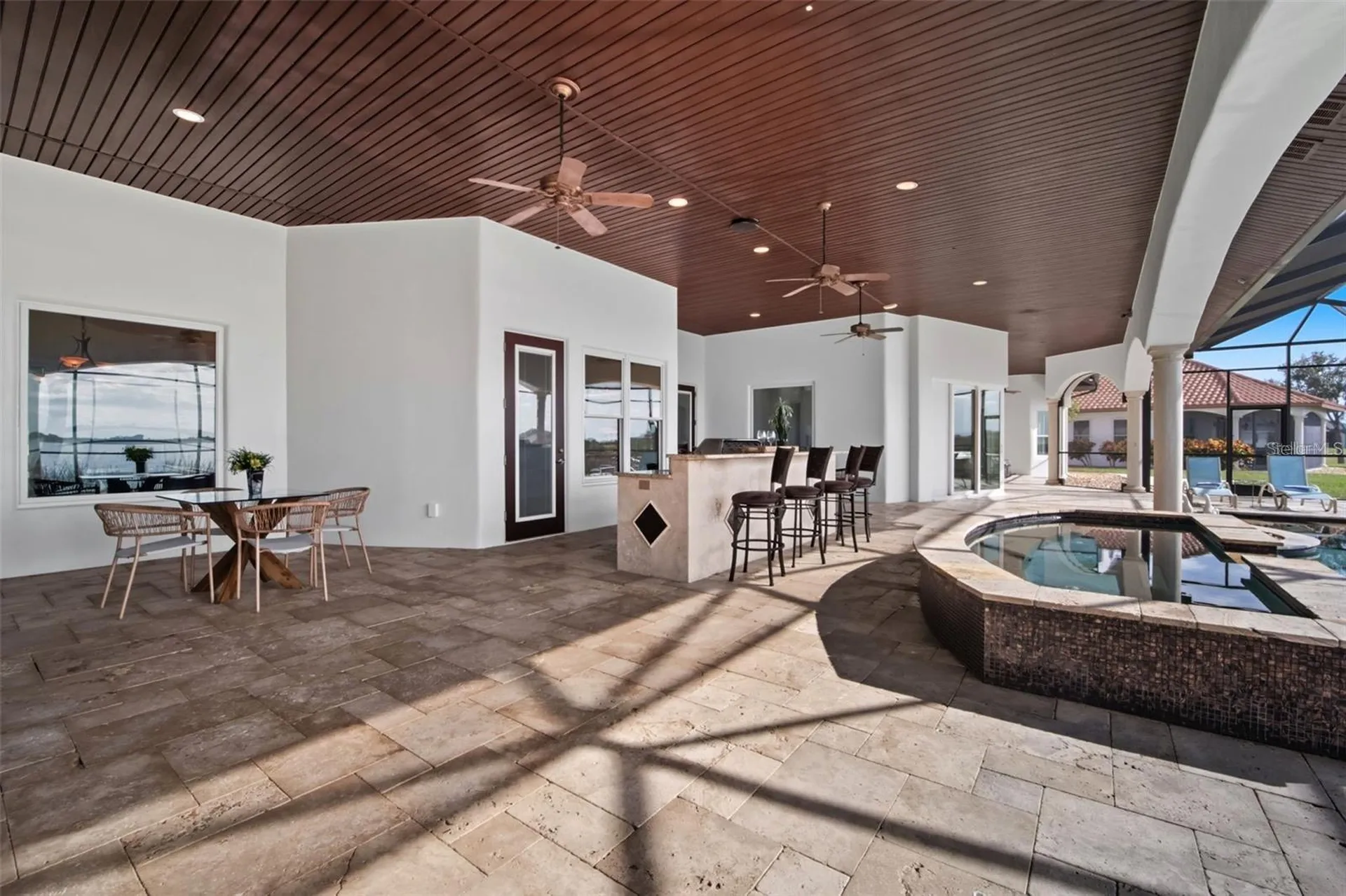 3215 Gulf City Road Ruskin FL 33570