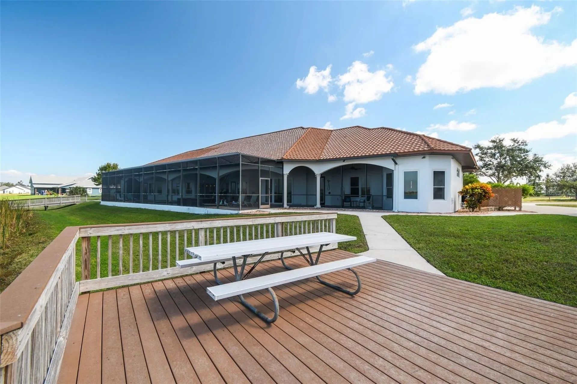 3215 Gulf City Road Ruskin FL 33570