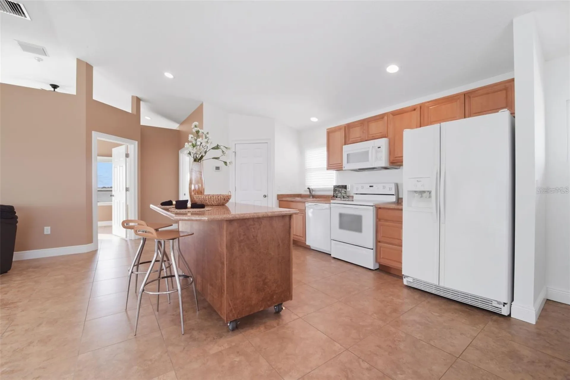 3215 Gulf City Road Ruskin FL 33570