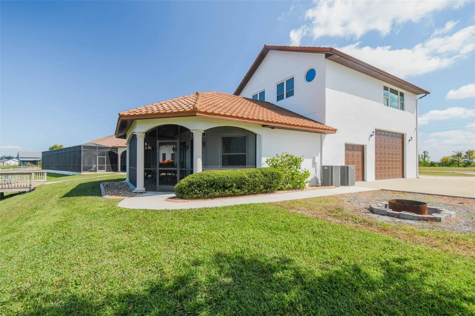 3215 Gulf City Road Ruskin FL 33570