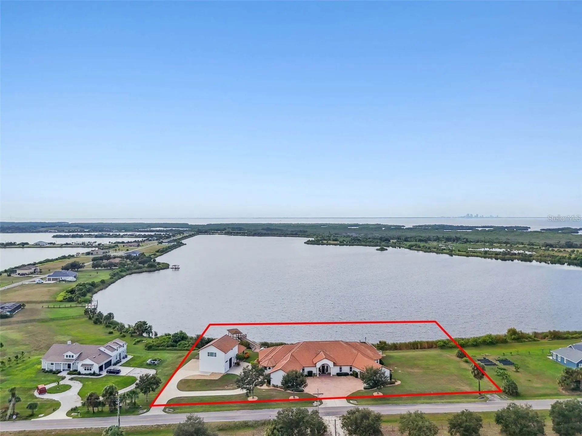 3215 Gulf City Road Ruskin FL 33570