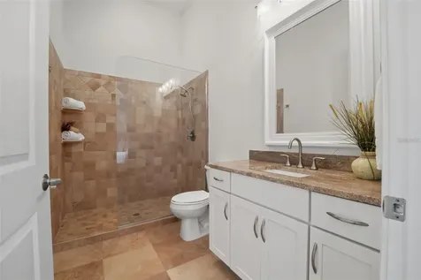 3215 Gulf City Road Ruskin FL 33570