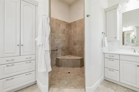 3215 Gulf City Road Ruskin FL 33570