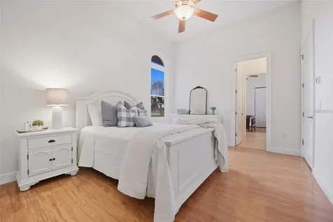 3215 Gulf City Road Ruskin FL 33570