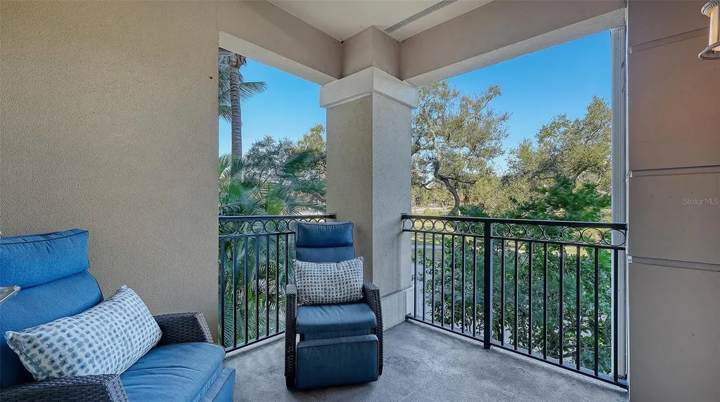 1064 N Tamiami Trail Sarasota FL 34236
