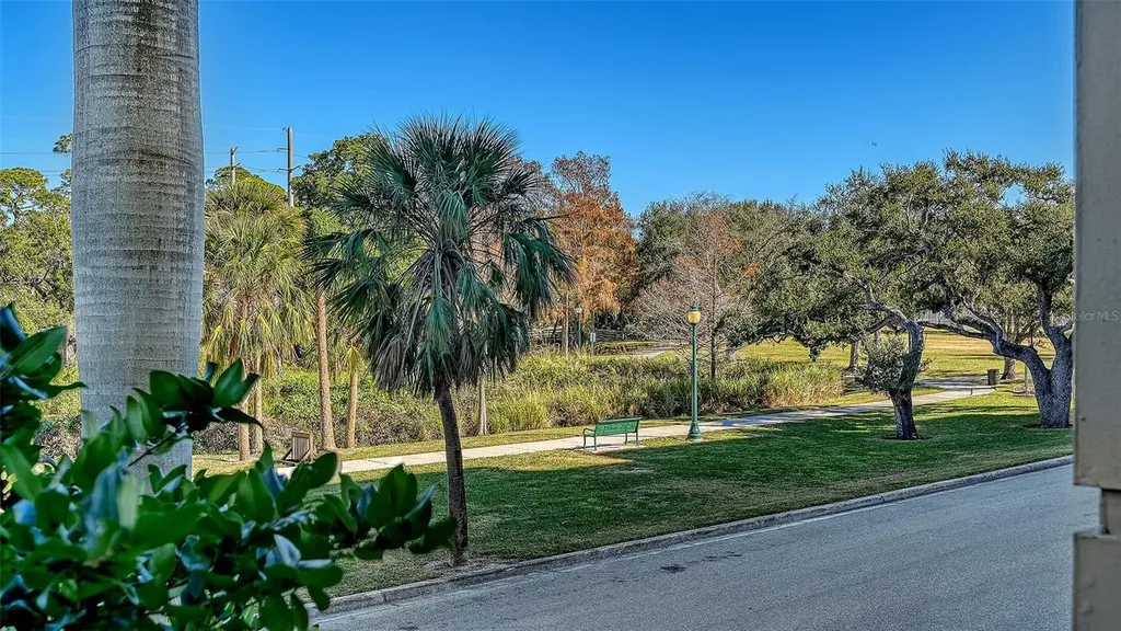 1064 N Tamiami Trail Sarasota FL 34236