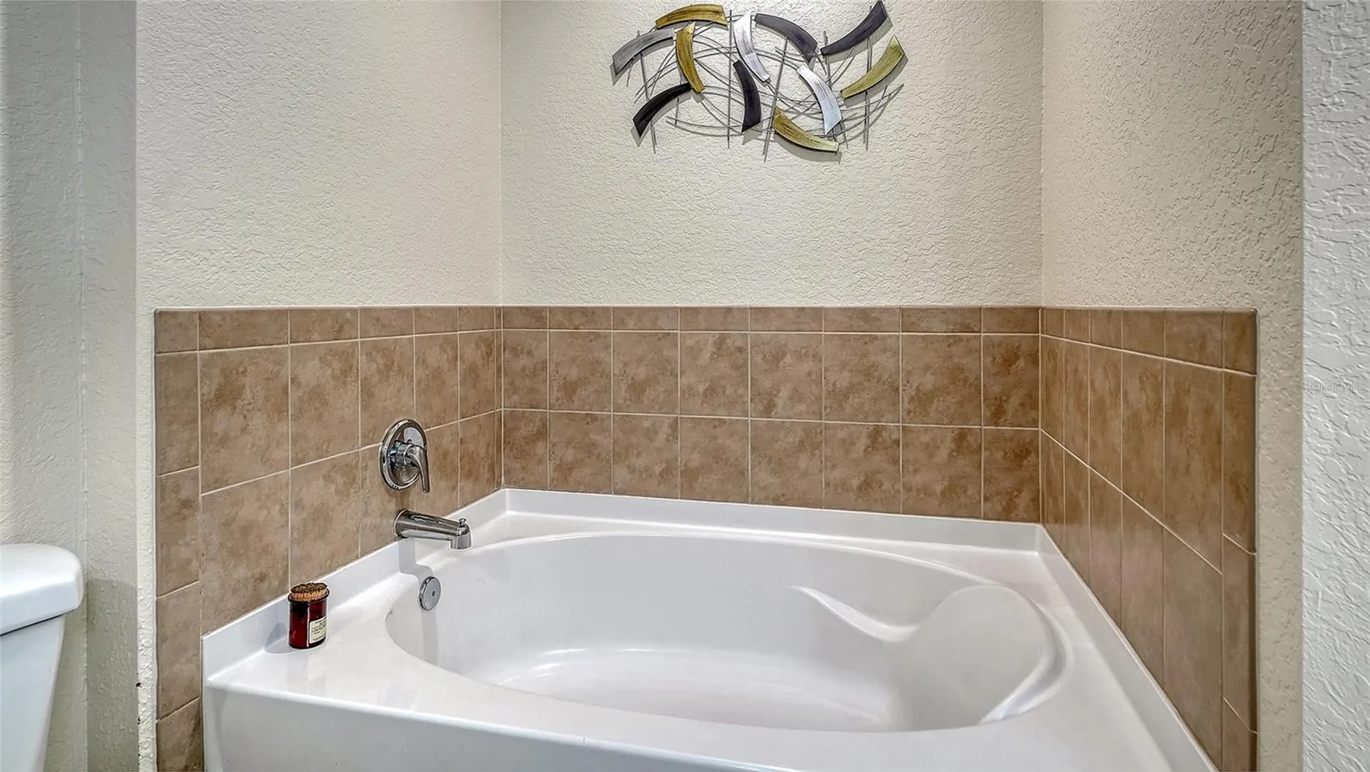 1064 N Tamiami Trail Sarasota FL 34236