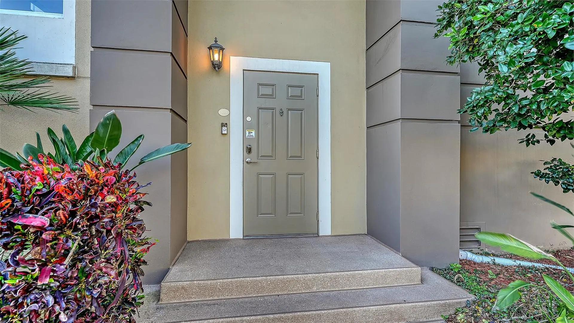 1064 N Tamiami Trail Sarasota FL 34236
