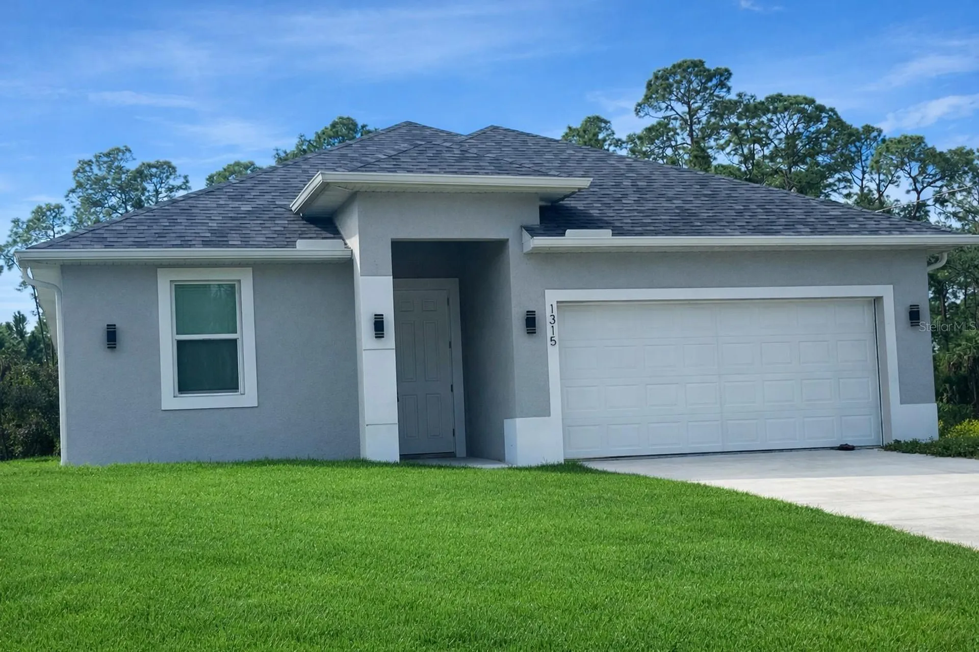 1315 E Benbow Circle Labelle FL 33935