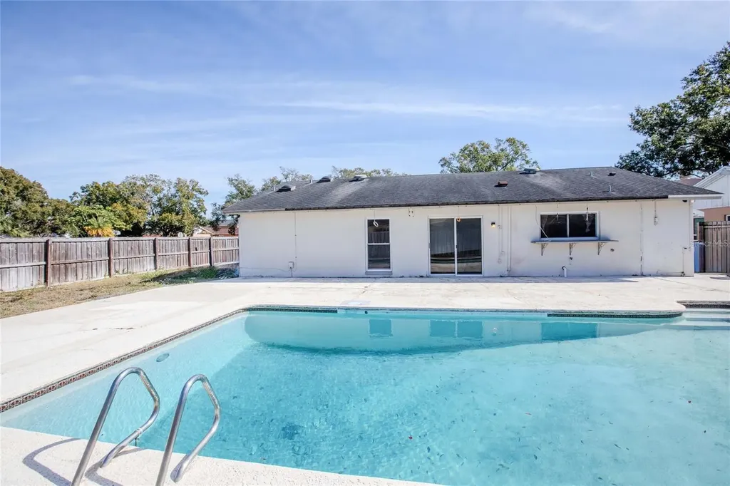7416 Clearview Drive Tampa FL 33634