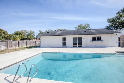 7416 Clearview Drive Tampa FL 33634
