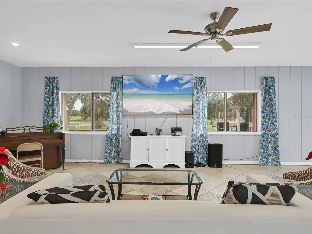 1330 Glen Oaks Drive E Sarasota FL 34232