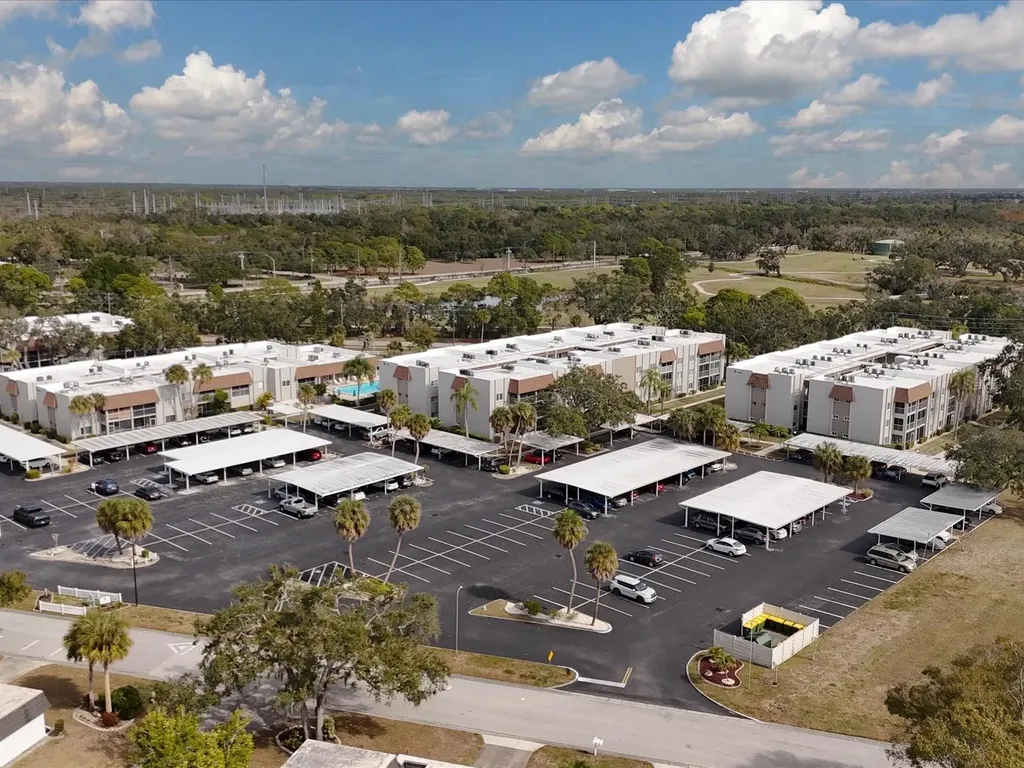 1330 Glen Oaks Drive E Sarasota FL 34232
