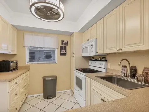 1330 Glen Oaks Drive E Sarasota FL 34232