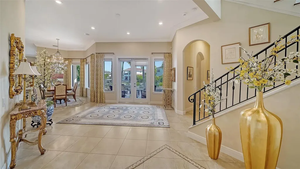 1005 Bogey Lane Longboat Key FL 34228