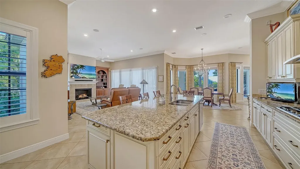 1005 Bogey Lane Longboat Key FL 34228