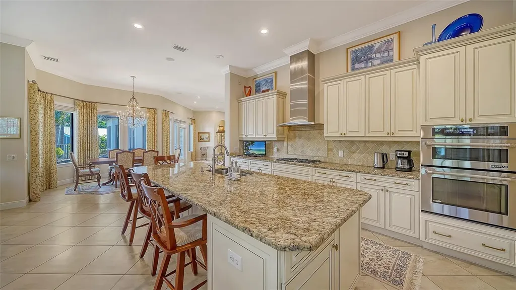 1005 Bogey Lane Longboat Key FL 34228