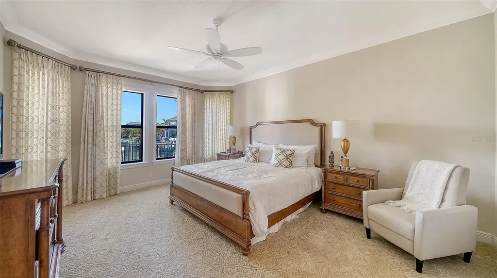 1005 Bogey Lane Longboat Key FL 34228