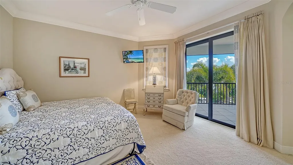 1005 Bogey Lane Longboat Key FL 34228