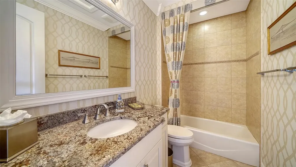 1005 Bogey Lane Longboat Key FL 34228