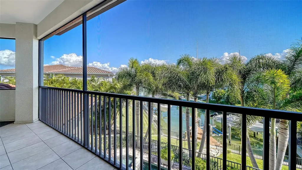 1005 Bogey Lane Longboat Key FL 34228