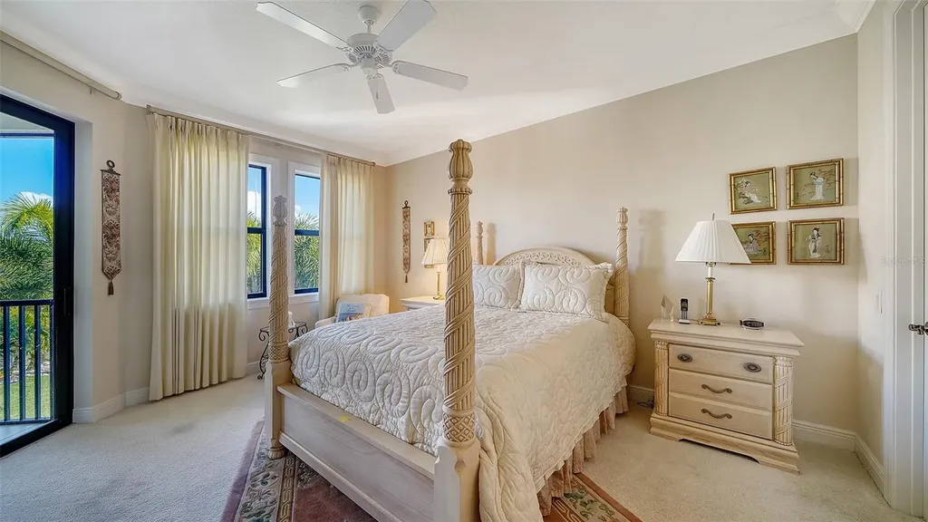 1005 Bogey Lane Longboat Key FL 34228