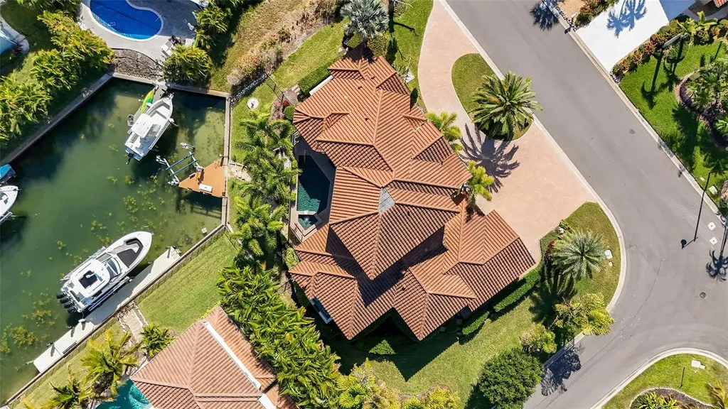 1005 Bogey Lane Longboat Key FL 34228