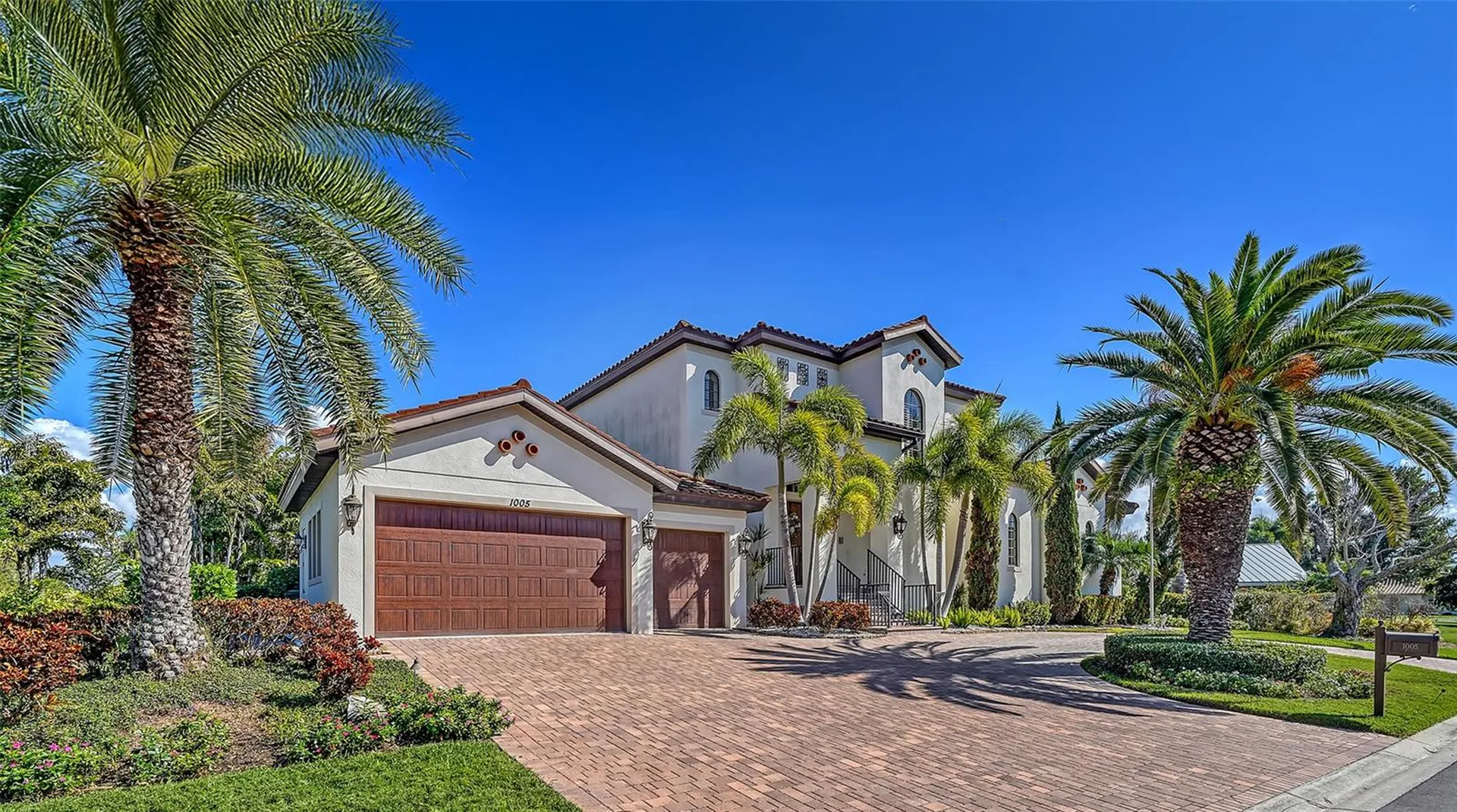 Longboat Key FL, 1005 Bogey Lane