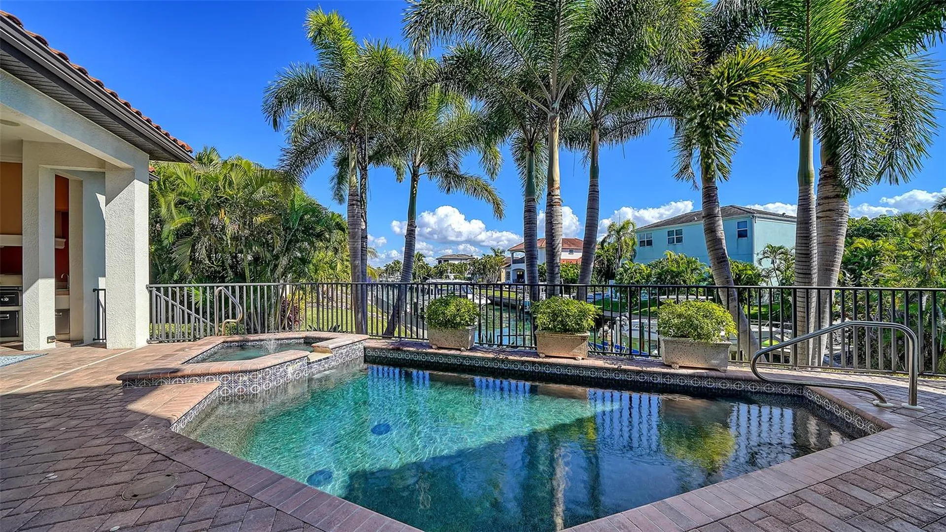 1005 Bogey Lane Longboat Key FL 34228