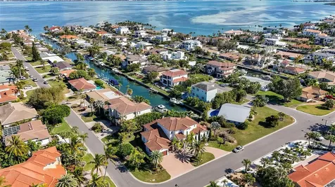 1005 Bogey Lane Longboat Key FL 34228