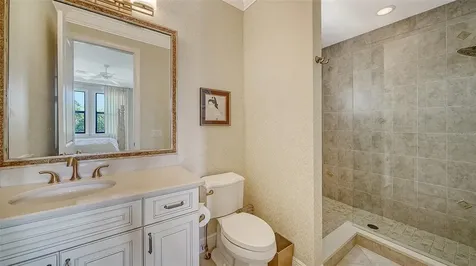 1005 Bogey Lane Longboat Key FL 34228