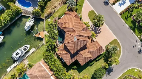 1005 Bogey Lane Longboat Key FL 34228