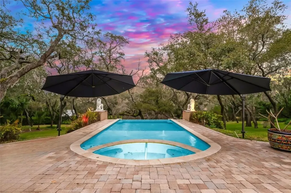 653 Old East Lake Road Tarpon Springs FL 34688
