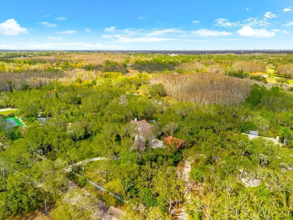 653 Old East Lake Road Tarpon Springs FL 34688