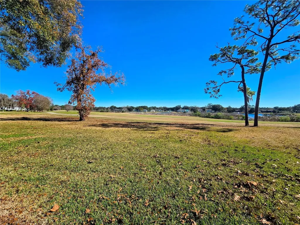 512 Fairways Circle Ocala FL 34472