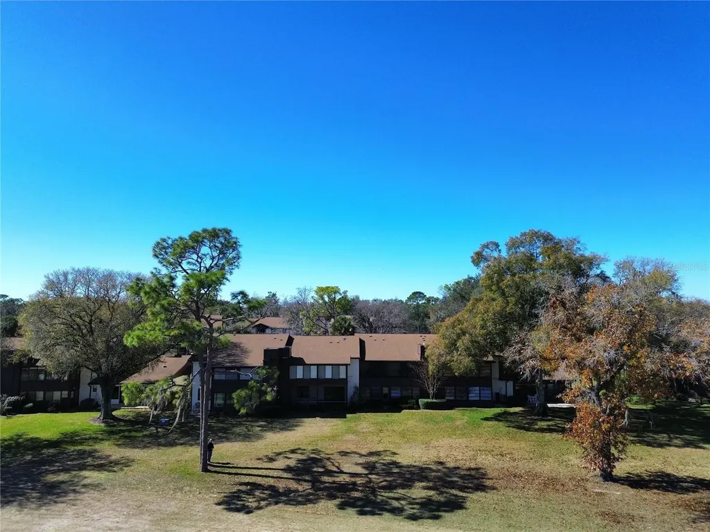 512 Fairways Circle Ocala FL 34472