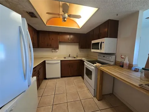 512 Fairways Circle Ocala FL 34472