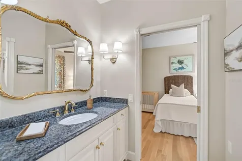 662 Fernwalk Lane Osprey FL 34229