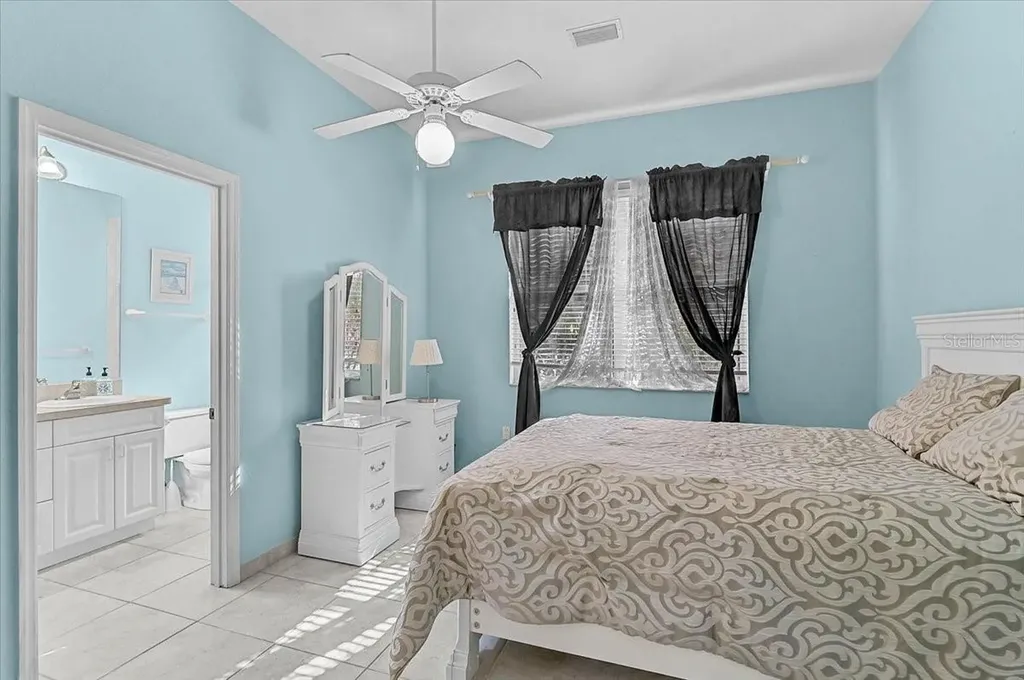 4708 Sweetmeadow Circle Sarasota FL 34238