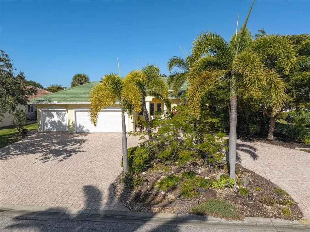 4708 Sweetmeadow Circle Sarasota FL 34238
