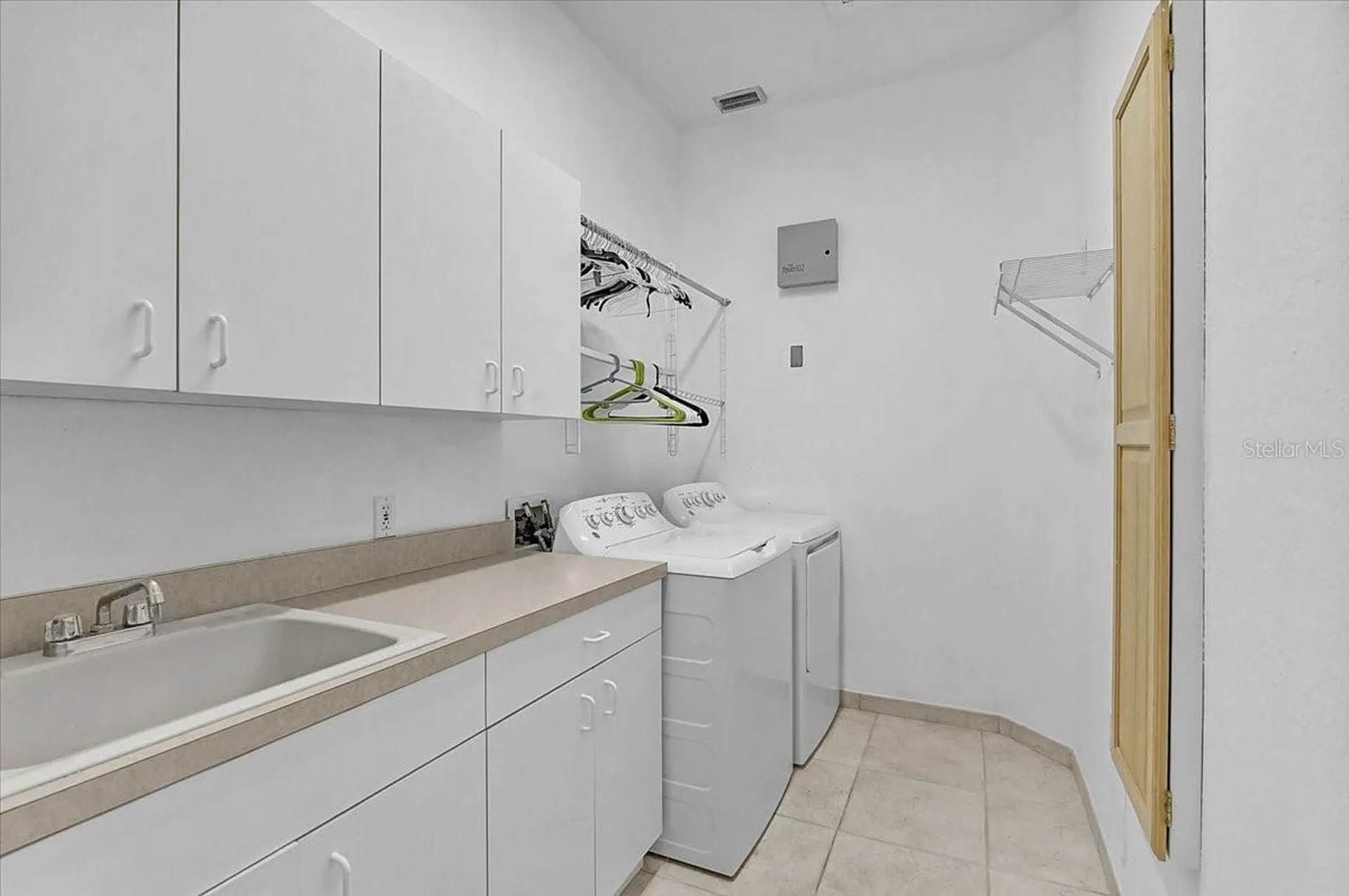 4708 Sweetmeadow Circle Sarasota FL 34238