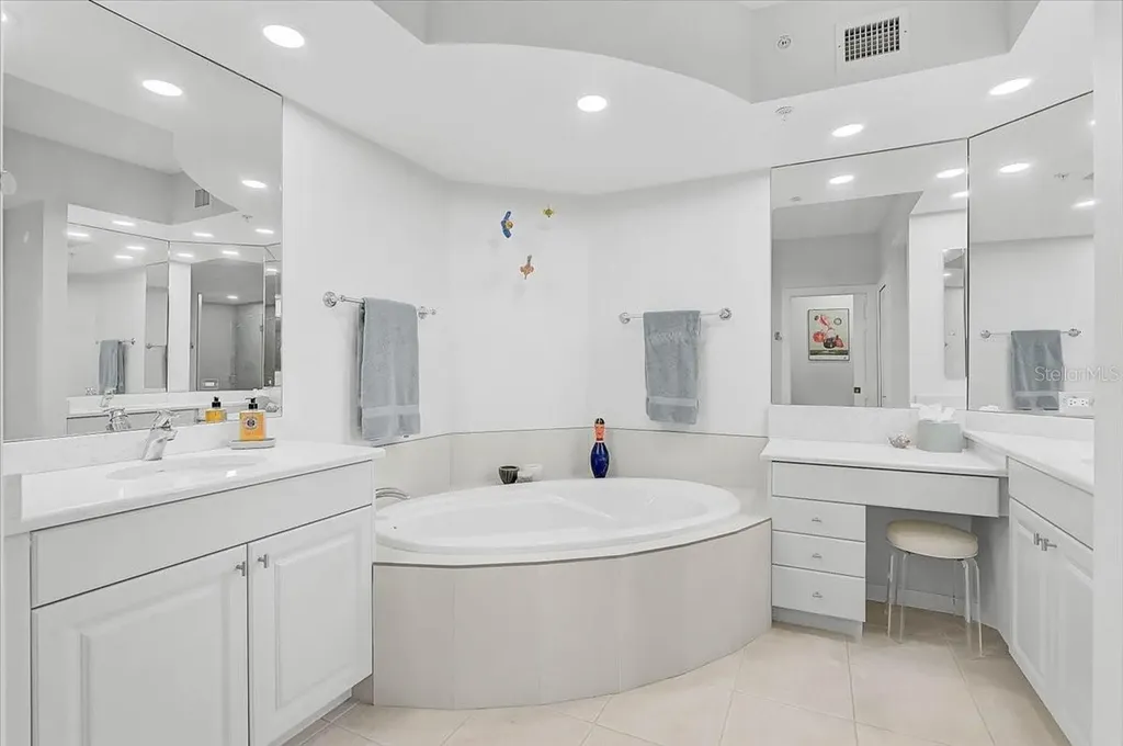 409 N Point Road Osprey FL 34229