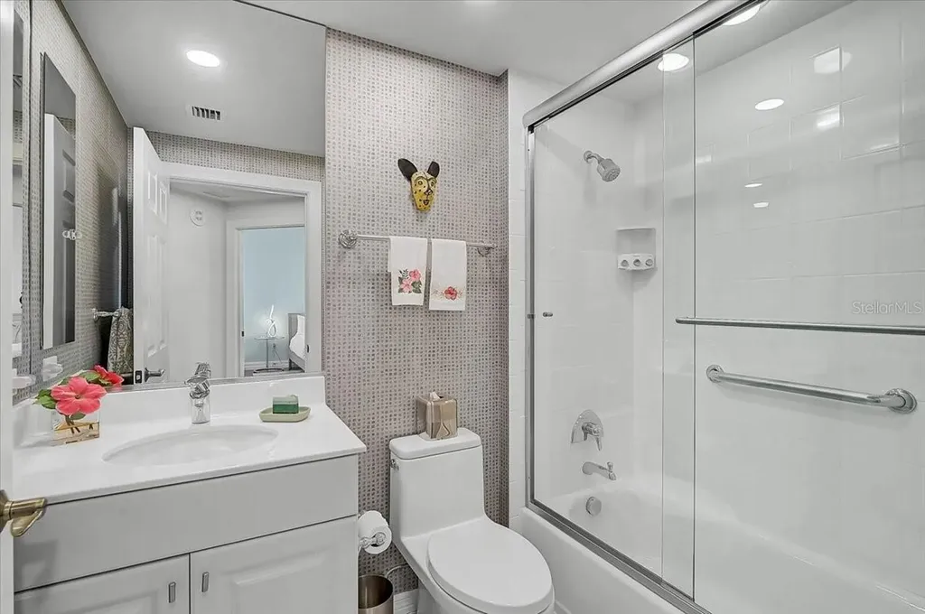409 N Point Road Osprey FL 34229